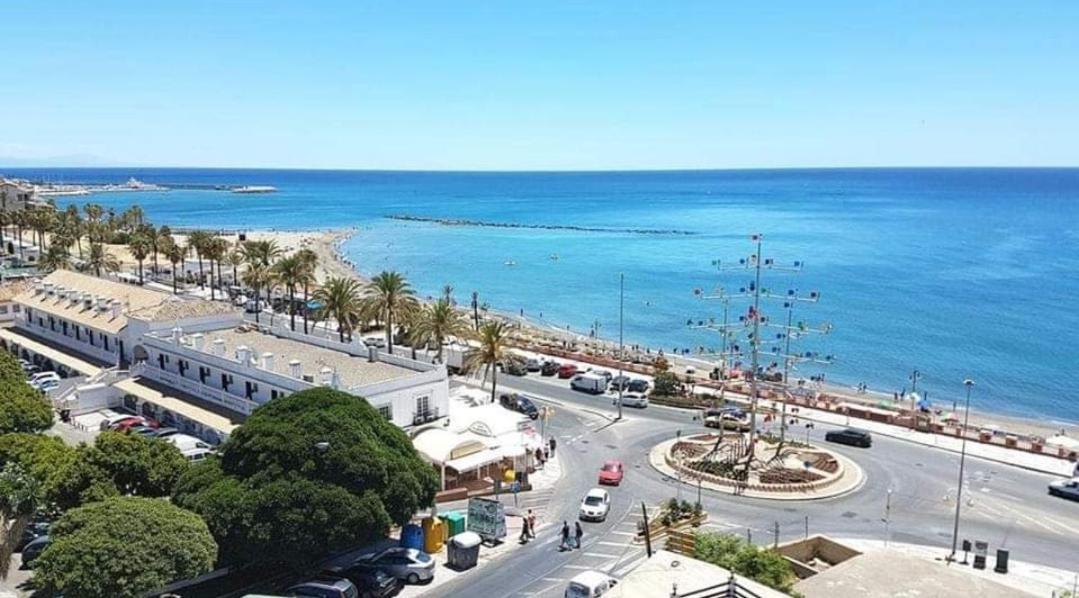 Apartamentos Holidays Benalbeach Benalmádena Extérieur photo
